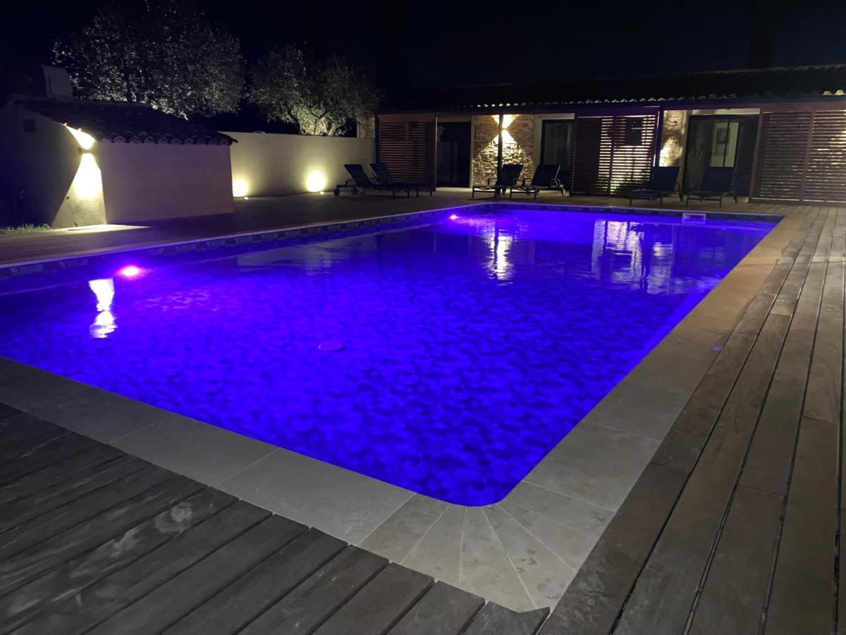 Magnifique Avec Piscine Au Coeur Des Vignes Cogolin